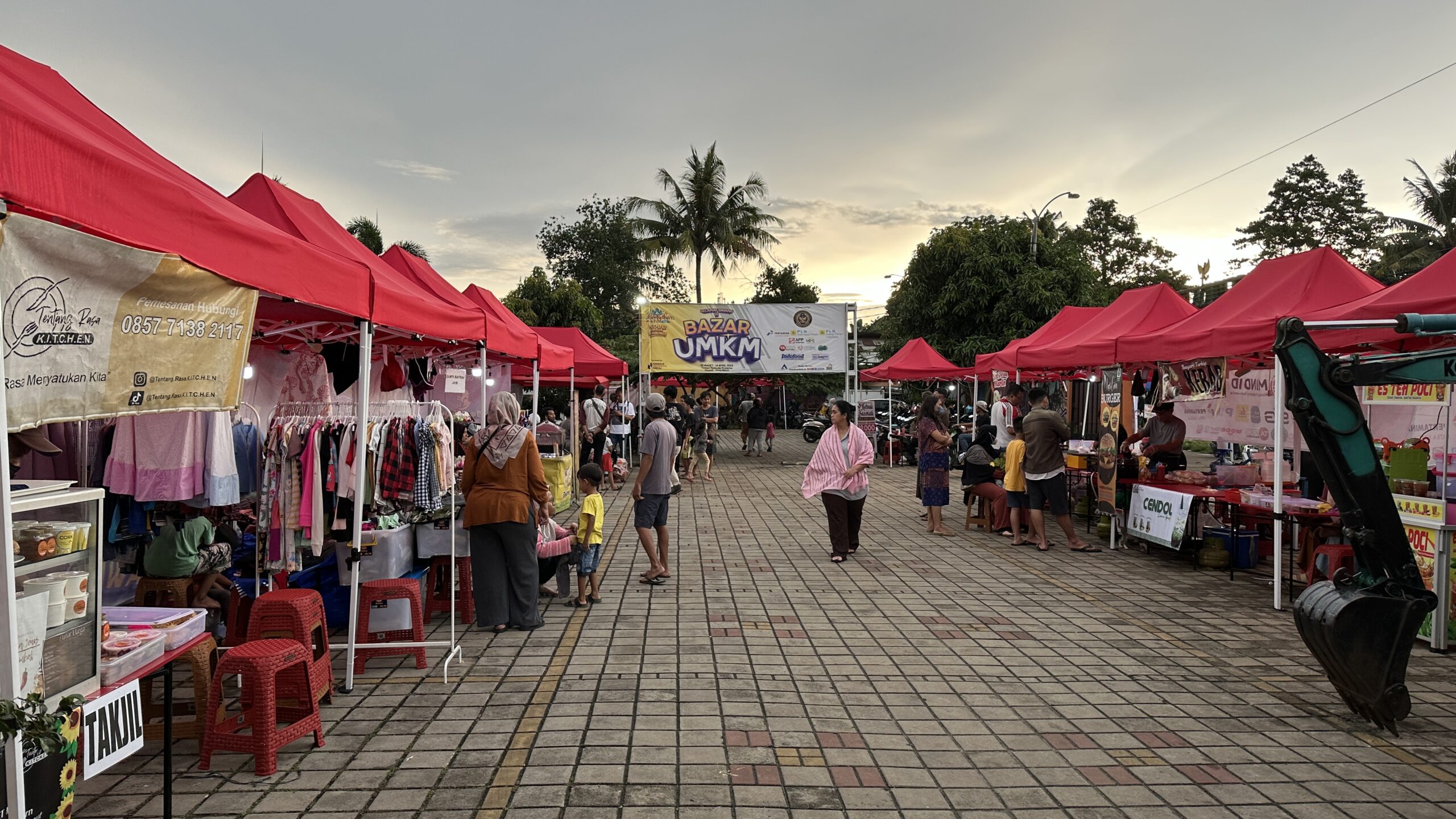 Bazar UMKM di Ramadhan Fest 2023 Jurnalis Indonesia Peduli